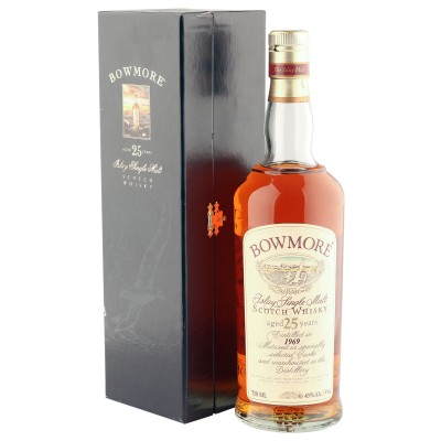 Bowmore 1969 25 Year Old with Presentation Case